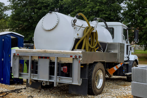Best Portable toilet rental cost  in Cudahy, WI